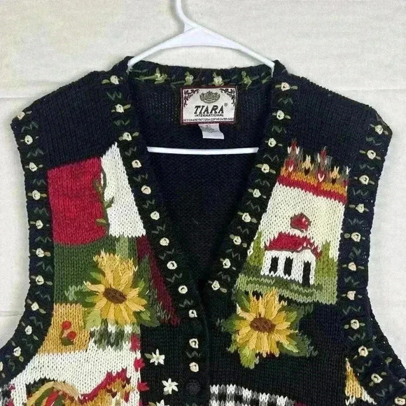 Tiara International Embroidered Button Sweater Vest Floral Rooster Country Large - Picture 2 of 16
